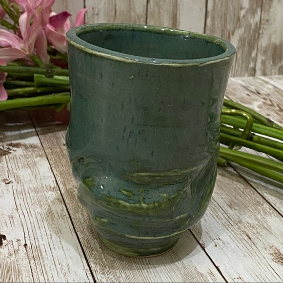 Signed Pottery Glazed Japanese Tea Cup - Picture 3 of 11